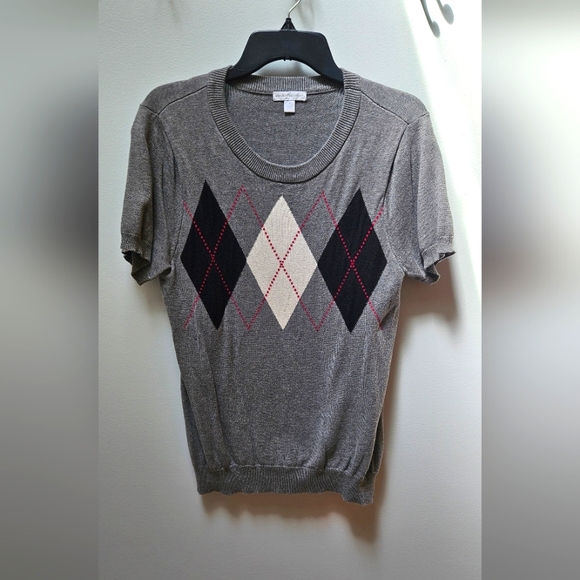 New York & Company Sweaters - Gray Argyle Short Sleeve Sweater
